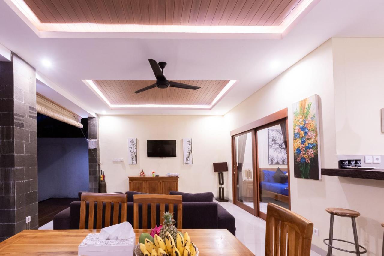 Villa Hitam Putih Legian Bali Seminyak  Luaran gambar