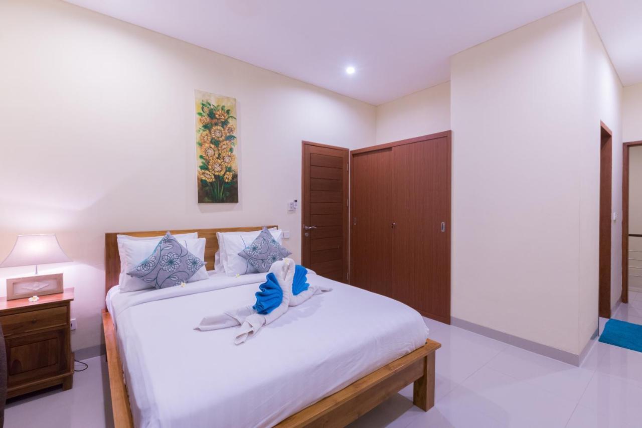 Villa Hitam Putih Legian Bali Seminyak  Luaran gambar