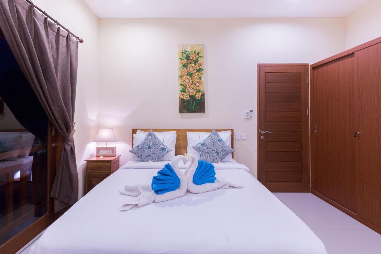 Villa Hitam Putih Legian Bali Seminyak  Luaran gambar